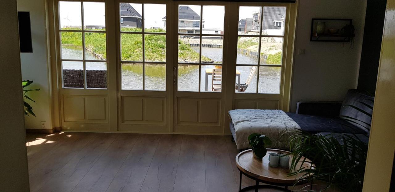 Prachtig Vrijstaand Appartement Aan Het Water 海尔许霍瓦德 外观 照片